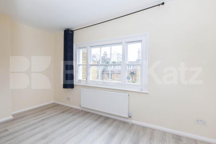 Newly refurbished 4 bed property located near Shoreditch Park Hoxton Street, Hoxton